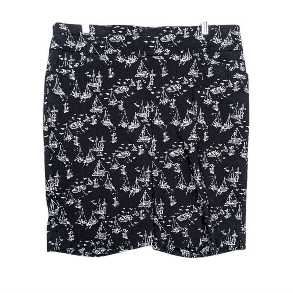 Chico's Bermuda Shorts Large Black White Sailboat Nautical Stretch Flat Front